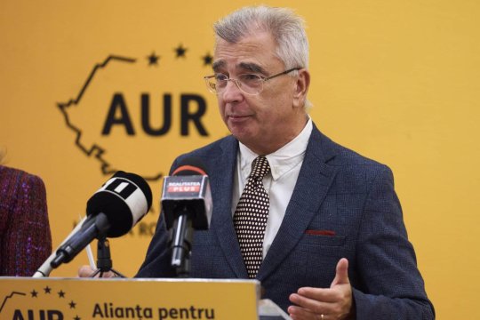 De la consultanță pentru multinaționale la discurs suveranist. Ce legături a avut Petrișor Peiu, membru AUR, cu mari companii internaționale, printre care Coca-Cola și Alcatel