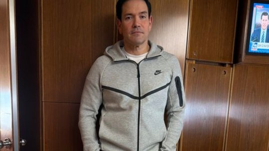 Marco Rubio, la bordul Air Force One cu un trening identic cu cel purtat de Nicolas Maduro când a fost capturat
