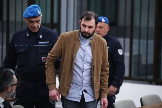 Procurorii italieni cer închisoare pe viață pentru Vasile Frumuzache, agentul de pază acuzat că a ucis două escorte românce