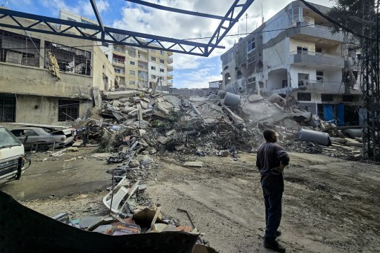 Israelul a reluat atacurile în sudul Libanului după ordine de evacuare pentru mai multe sate. Loviturile au loc în ciuda armistițiului prelungit