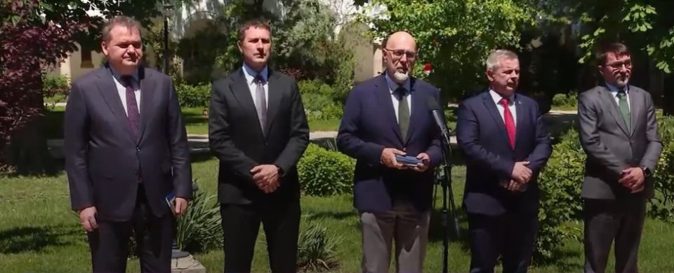 Președintele UDMR, Kelemen Hunor, și delegația partidului care a participat la consultările cu președintele Nicușor Dan