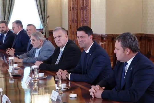 Minoritățile naționale vor reconstrucția Coaliției, în jurul nucleului PNL-PSD, după analiza a ceea ce nu a funcționat. ”Lucruri făcute în grabă s-au terminat prost”
