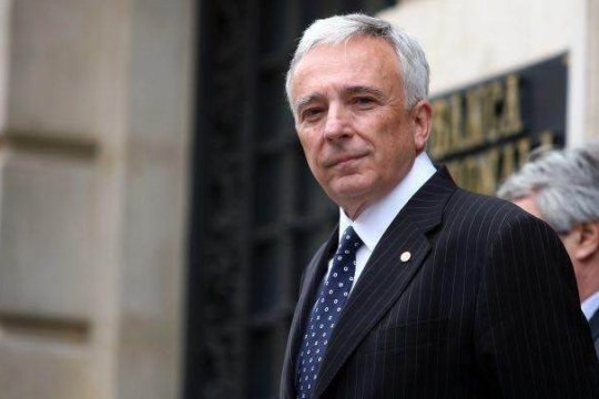 Mugur Isărescu avertizează asupra unui nou val de scumpiri. Guvernatorul BNR spune că inflația ar putea urca până la 11%