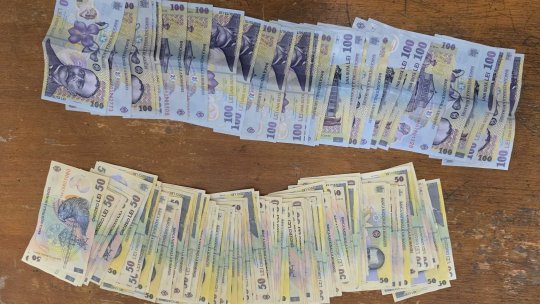 Un bărbat prins cu droguri în Mamaia a încercat să mituiască jandarmii cu aproape 8.000 de lei