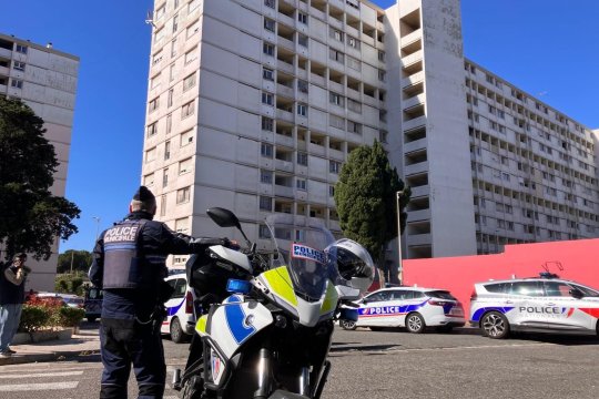 Anchetă amplă după moartea unei mame și a trei copii. Procurorii încearcă să afle cum s-a produs tragedia