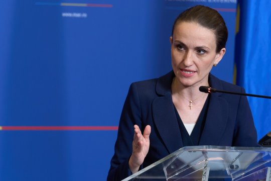 Arhivele MAE din anii '90 vor fi declasificate. ”Peste 5.000 de dosare: alegerile din mai 1990, mineriadele, vizita Regelui Mihai, prăbușirea URSS, reunificarea Germaniei”