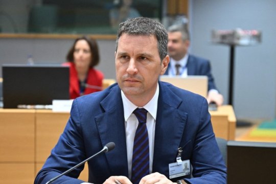 Tánczos Barna explică limitele rolului pe care îl are președintele în criza politică. Vicepremierul vorbește și despre varianta alegerilor anticipate