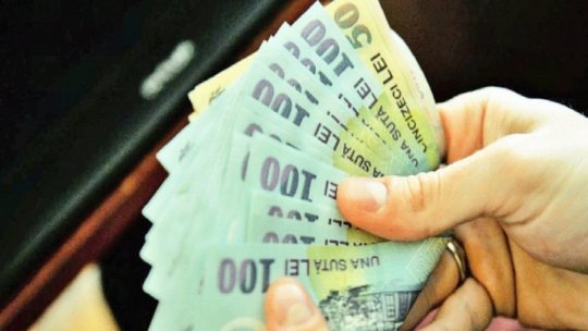 Sondaj INSCOP: Aproape 50% dintre români cred că prioritară în următoarele șase luni trebuie să fie creșterea salariilor și pensiilor