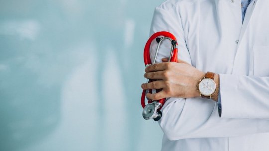 Sistemul medical scapă de tăierile masive de sporuri. Noua grilă salarială aduce creșteri importante pentru medici