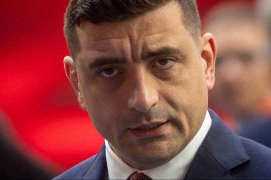 George Simion acuză coaliția de ”jaf de proporții gigantice” în Programul SAFE: ”Toate miros a corupție”