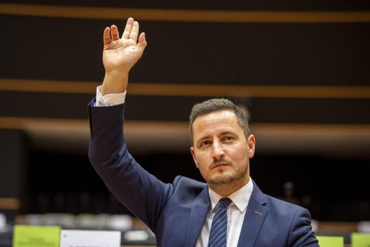 Nicu Ștefănuță: ”Nicușor Dan nu este Traian Băsescu și nu va rezista unei suspendări. Românilor le plac tătucii sau măcar pugiliștii”