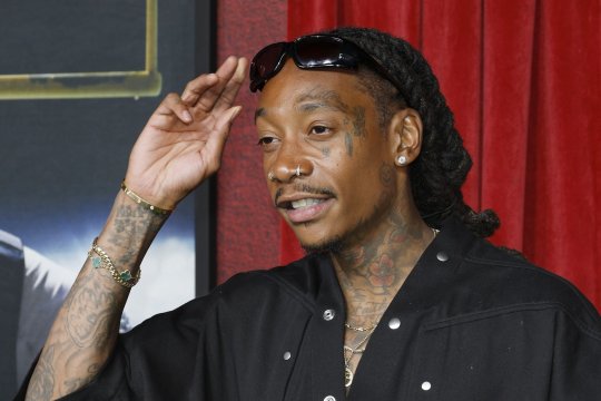 Wiz Khalifa pierde un nou proces în România și rămâne cu condamnarea la închisoare pentru că a fumat canabis la ”Beach, Please!”