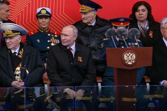 Vladimir Putin, discurs dur la parada de Ziua Victoriei. Liderul rus a comparat războiul din Ucraina cu lupta împotriva nazismului