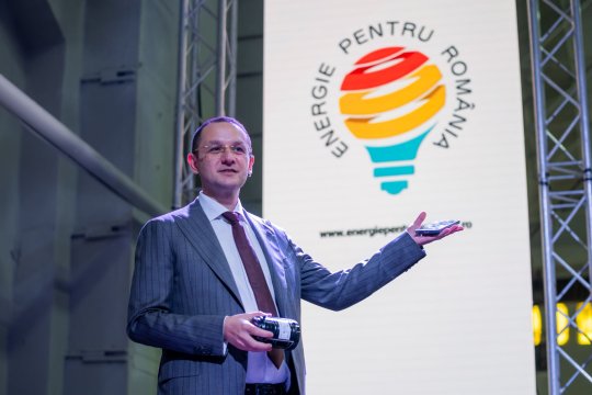 Electrica lansează programul „Shadow Volt”. Trei tineri vor lucra timp de o lună alături de conducerea companiei