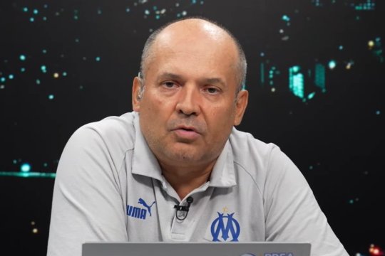PREA MULT BANCIU, live pe iAMnews.ro, miercuri, 9 septembrie, de la ora 20. Proiect AUR: oficialii care refuză să sărute drapelul de Ziua Tricolorului riscă amenzi de până la 10.000 de lei