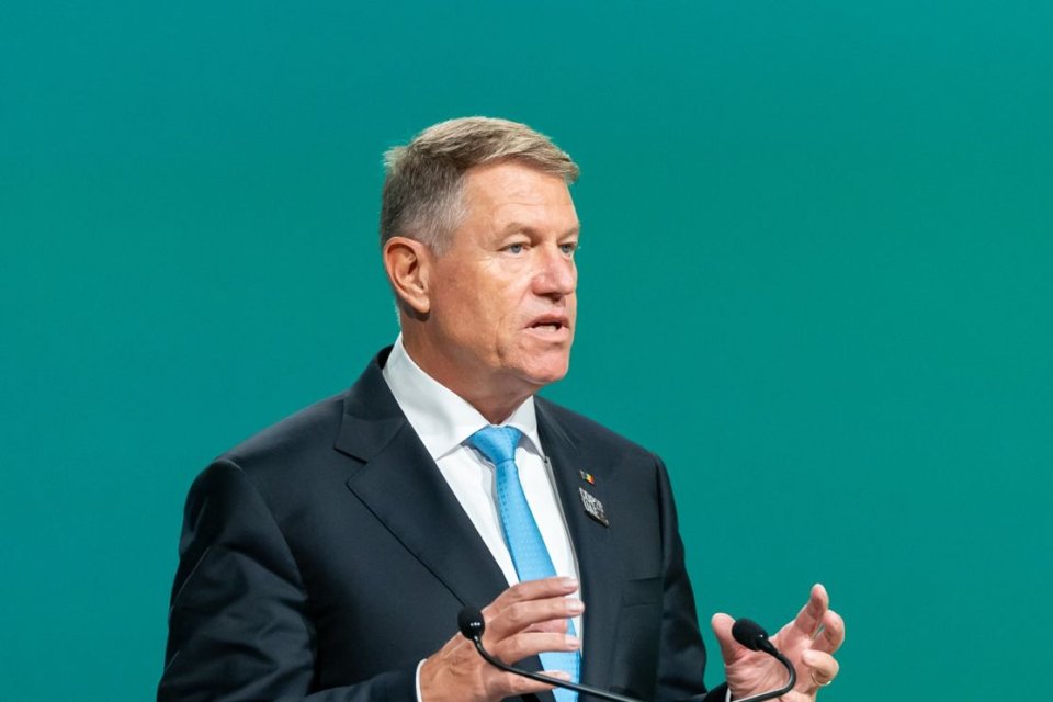 Klaus Iohannis, apariție discretă la Sibiu de Florii. Fostul președinte a transmis un mesaj pentru români