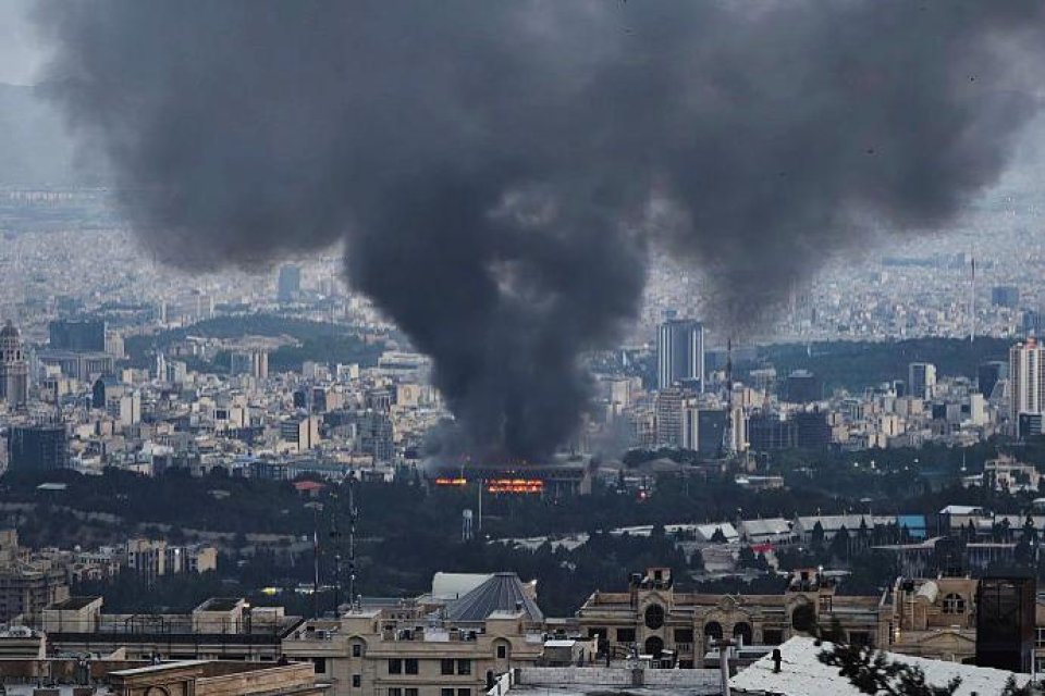 SUA ar putea lansa un atac iminent în Iran. MAE ridică avertismentul pentru Iran la nivel maxim 9/9. Românii sunt sfătuiți să părăsească imediat țara