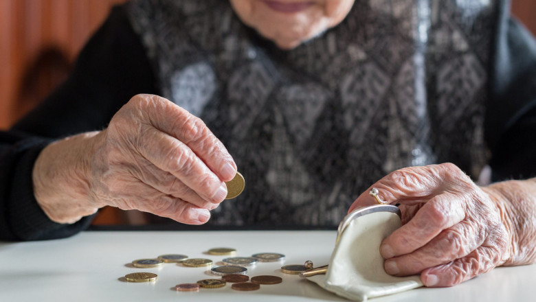 Pensionarii din România vor primi 125 de lei de Crăciun