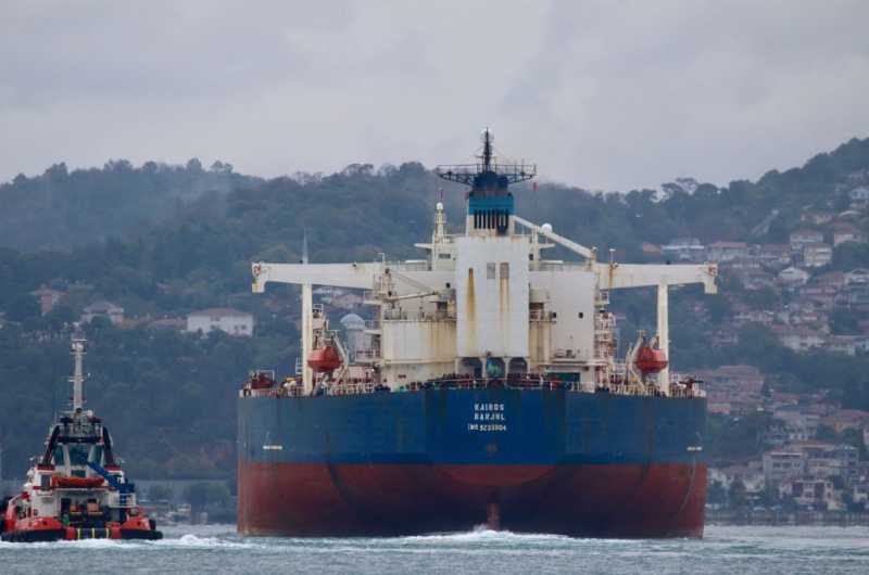 Două petroliere rusești au fost cuprinse de flăcări