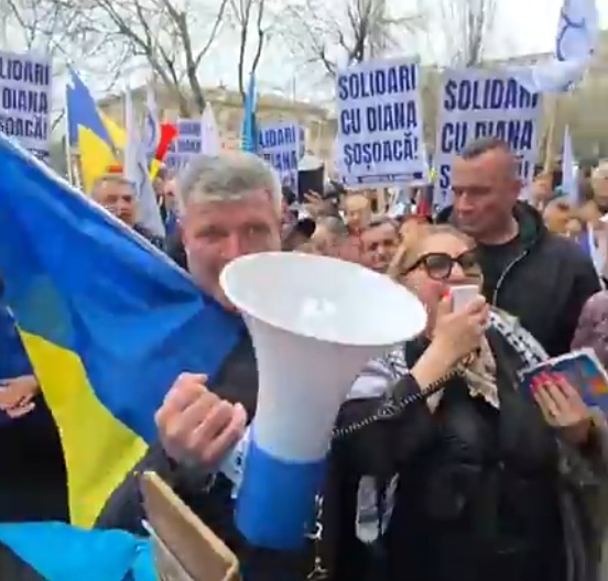 Diana Șoșoacă, protest la Parchetul General