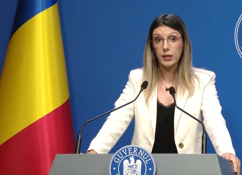 Diana Buzoianu, ministrul Mediului, Apelor și Pădurilor